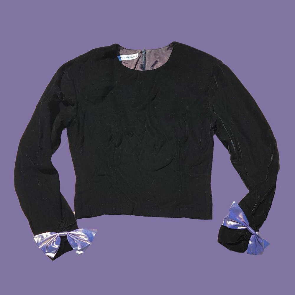₊˚ .✦⋆ CATHY HARDWICK vintage 80s black velvet blouse with bows ࿔*✦⊹ ࣪ ˖